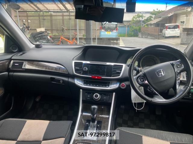 Honda ACCORD HYBRID 2013-07 8456710-13