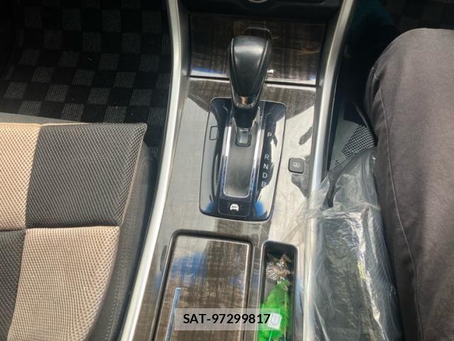 Honda ACCORD HYBRID 2013-07 8456710-16