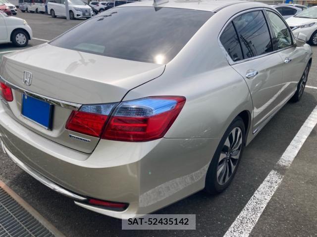 Honda ACCORD HYBRID 2013-10 8625583-4