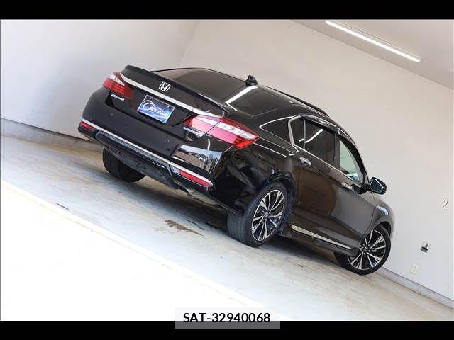 Honda ACCORD HYBRID 2017-11 8625581-11