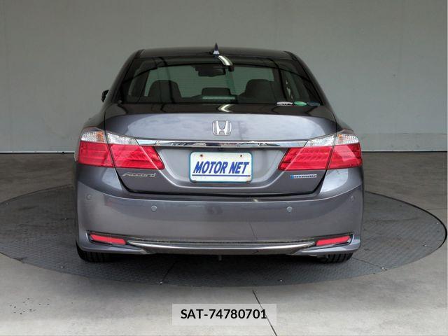Honda ACCORD HYBRID 2013-08 8625582-17