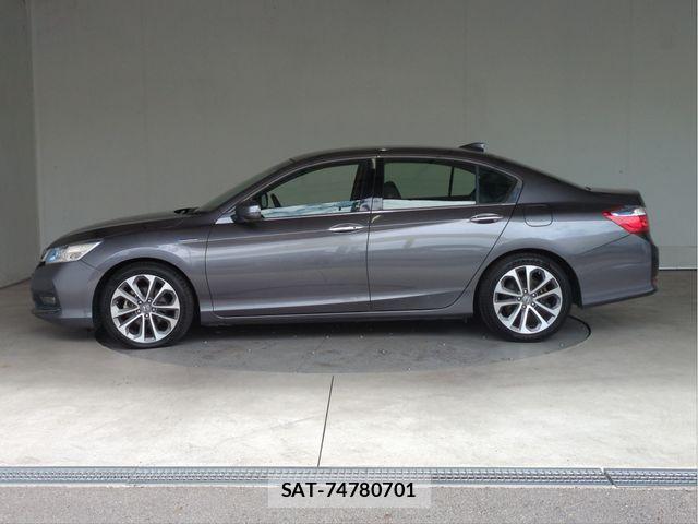 Honda ACCORD HYBRID 2013-08 8625582-19