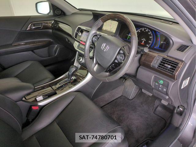 Honda ACCORD HYBRID 2013-08 8625582-24