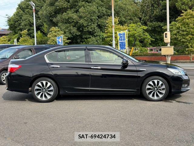 Honda ACCORD HYBRID 2016-03 8657251-16