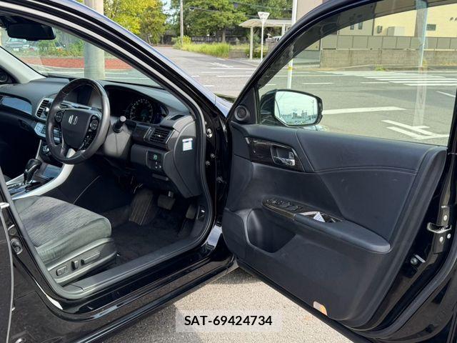 Honda ACCORD HYBRID 2016-03 8657251-28