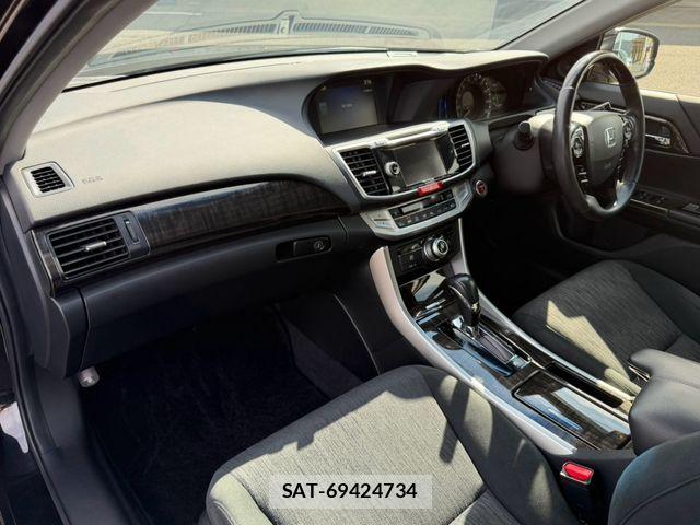 Honda ACCORD HYBRID 2016-03 8657251-2