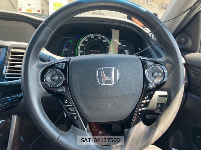 Honda ACCORD HYBRID 2019-06 8684909-19