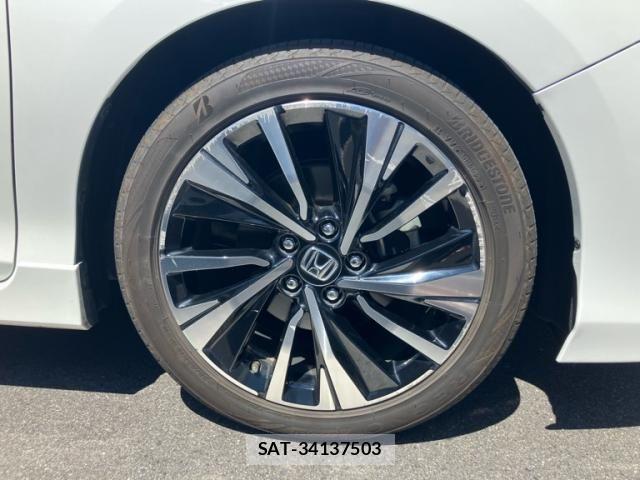 Honda ACCORD HYBRID 2019-06 8684909-5