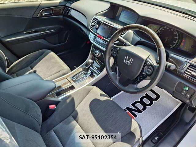 Honda ACCORD HYBRID 2014-03 8739904-10