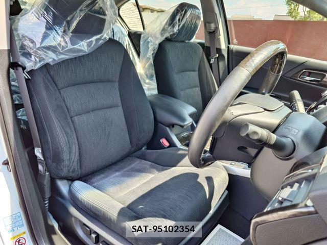Honda ACCORD HYBRID 2014-03 8739904-11