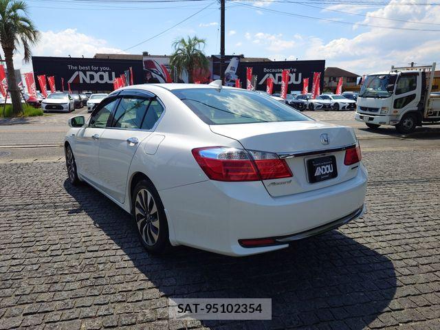 Honda ACCORD HYBRID 2014-03 8739904-2