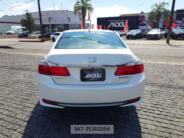 Honda ACCORD HYBRID 2014-03 8739904-6