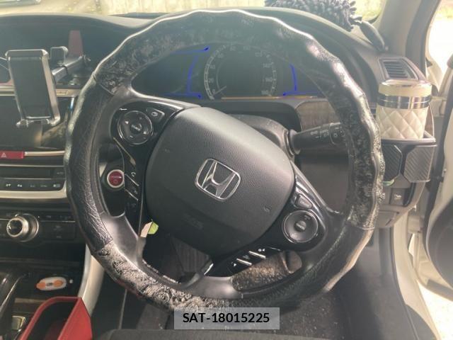 Honda ACCORD HYBRID 2013-11 8739933-18