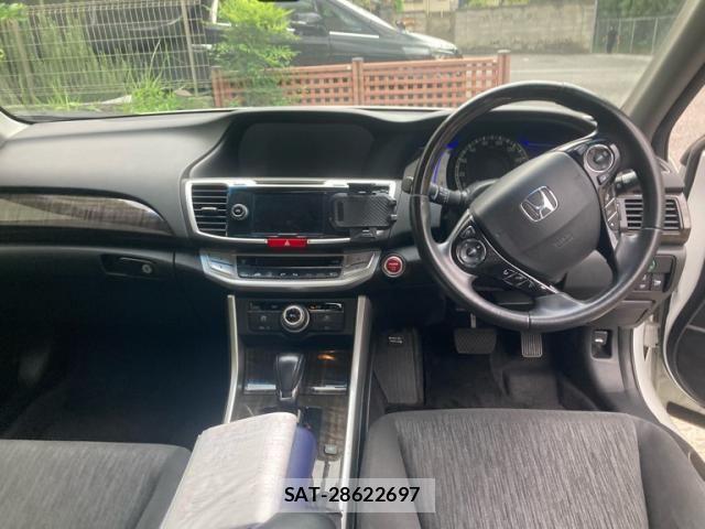 Honda ACCORD HYBRID 2013-11 8739919-16