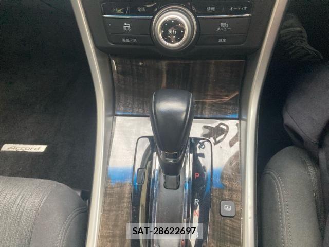 Honda ACCORD HYBRID 2013-11 8739919-21