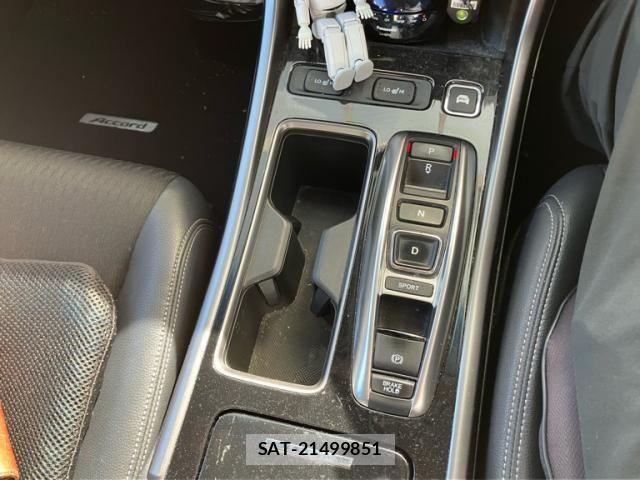 Honda ACCORD HYBRID 2017-04 8847892-11