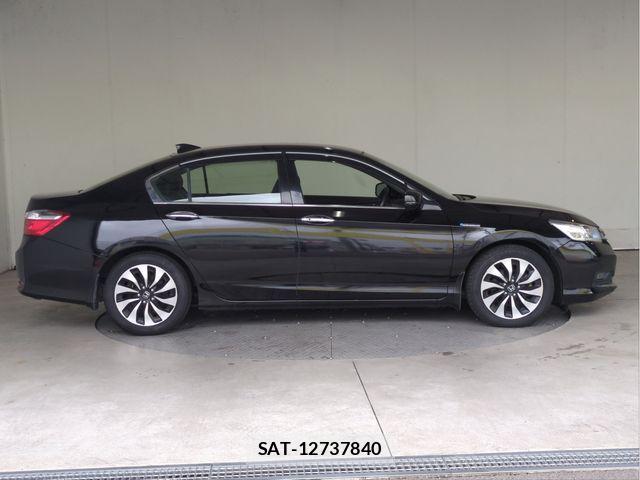 Honda ACCORD HYBRID 2013-10 8870229-17