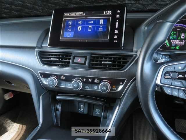 Honda ACCORD HYBRID 2021-06 8878458-10