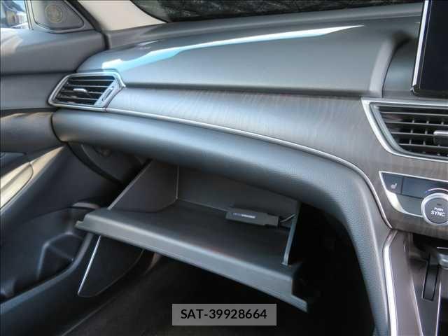 Honda ACCORD HYBRID 2021-06 8878458-12