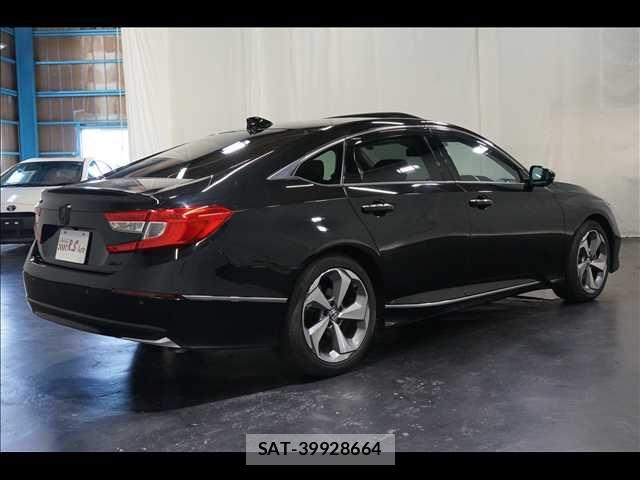 Honda ACCORD HYBRID 2021-06 8878458-8