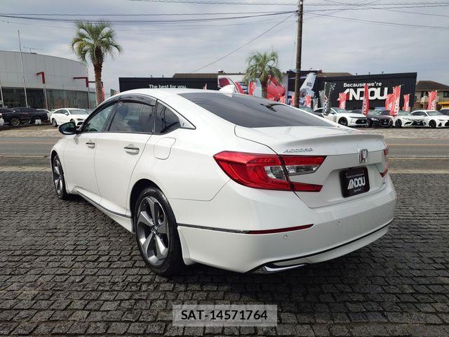 Honda ACCORD HYBRID 2021-09 8878457-2