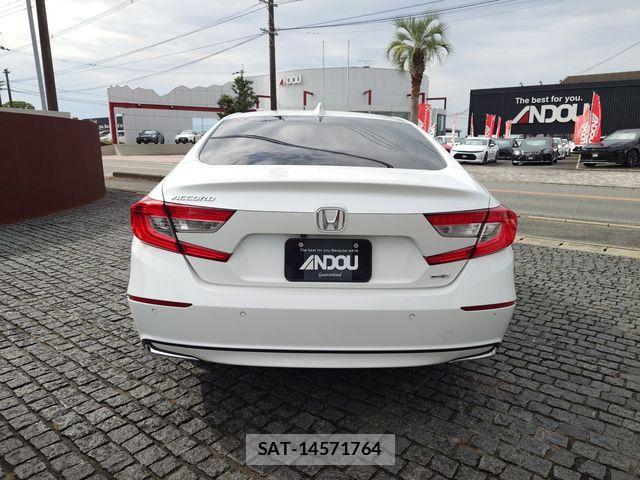 Honda ACCORD HYBRID 2021-09 8878457-6