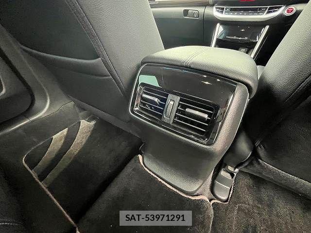 Honda ACCORD HYBRID 2016-07 8878459-15