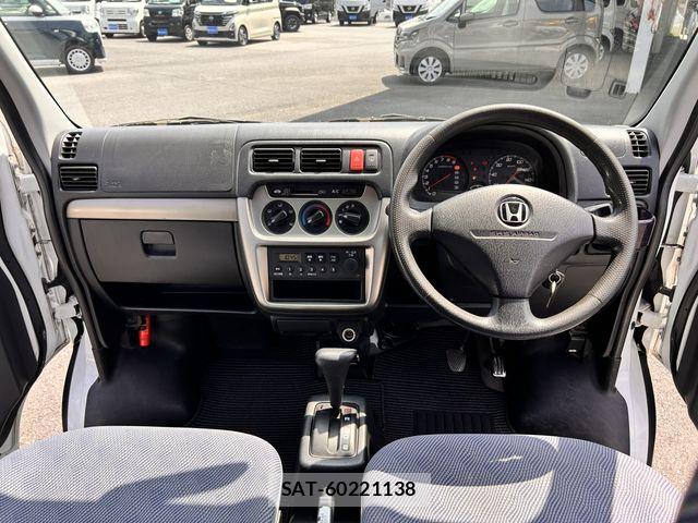 Honda ACTY VAN 2018-04 8206024-5