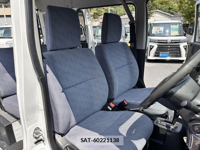 Honda ACTY VAN 2018-04 8206024-7