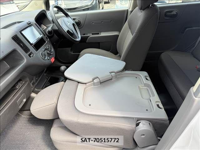 Nissan AD EXPERT 2022-01 6901364-14