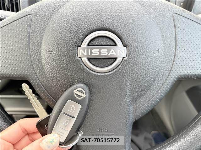 Nissan AD EXPERT 2022-01 6901364-17