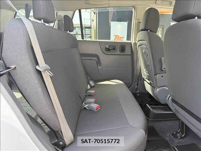 Nissan AD EXPERT 2022-01 6901364-25