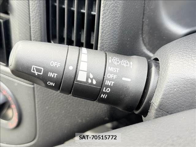 Nissan AD EXPERT 2022-01 6901364-27