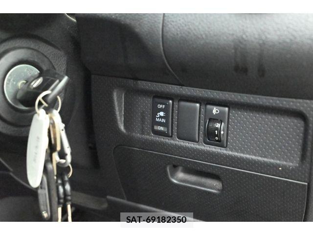 Nissan AD VAN 2013-09 1417849-15