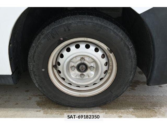 Nissan AD VAN 2013-09 1417849-7