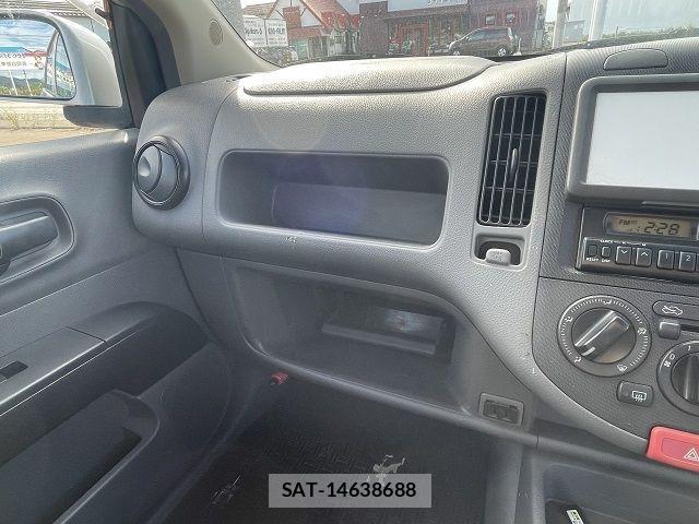 Nissan AD VAN 2011-03 3370842-11
