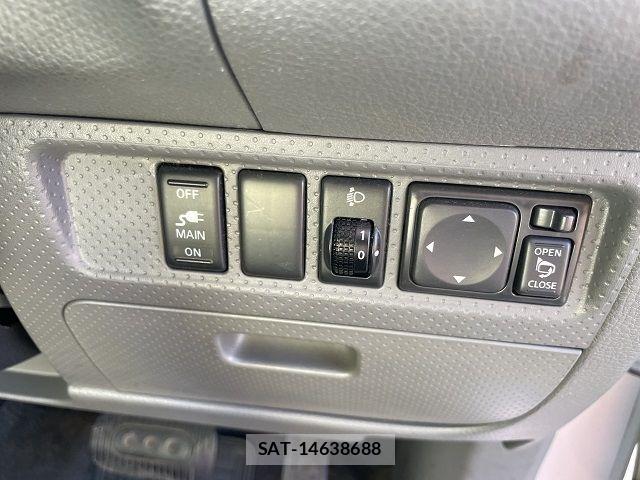 Nissan AD VAN 2011-03 3370842-8
