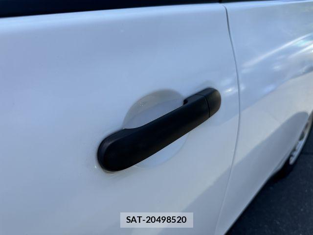 Nissan AD VAN 2019-12 6901366-9