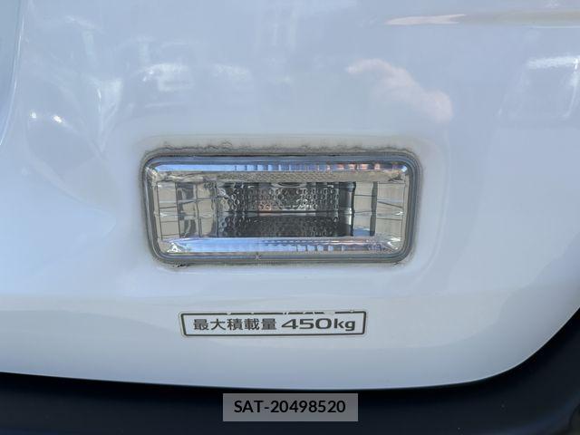 Nissan AD VAN 2019-12 6901366-12