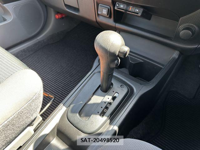 Nissan AD VAN 2019-12 6901366-20