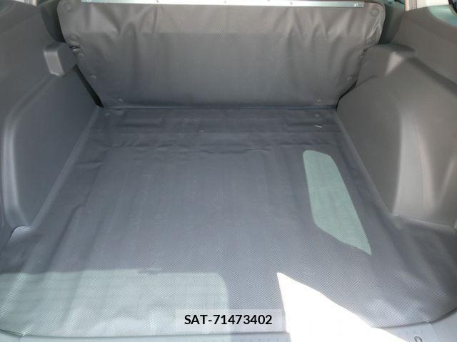 Nissan AD VAN 2022-01 7249601-9