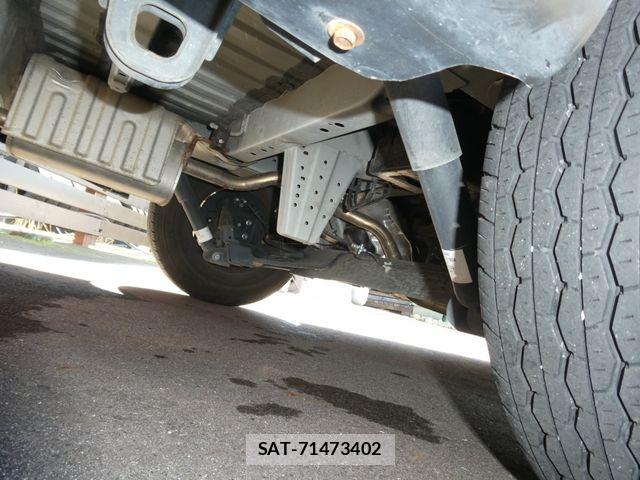 Nissan AD VAN 2022-01 7249601-22