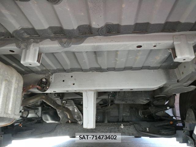 Nissan AD VAN 2022-01 7249601-23