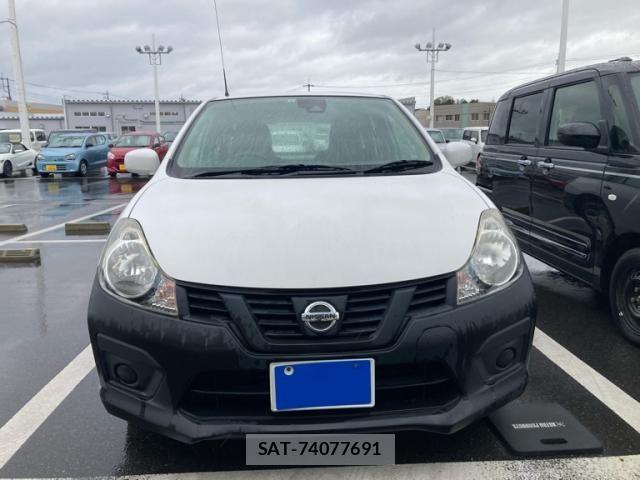 Nissan AD VAN 2017-06 7249597-0