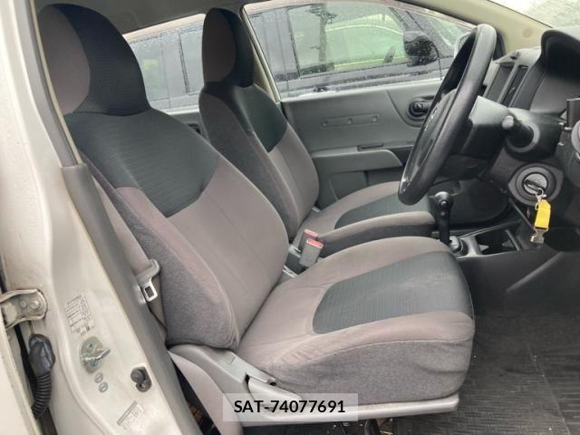 Nissan AD VAN 2017-06 7249597-11