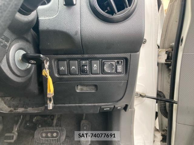 Nissan AD VAN 2017-06 7249597-15