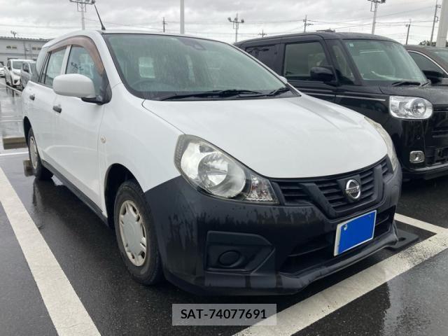 Nissan AD VAN 2017-06 7249597-2