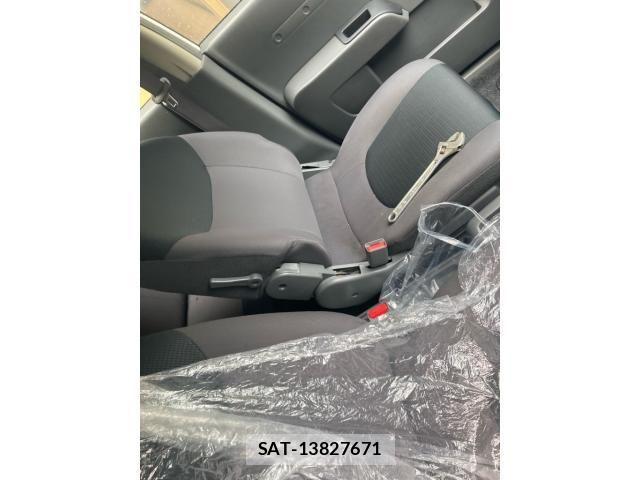 Nissan AD VAN 2012-11 7356612-10