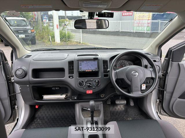Nissan AD VAN 2015-06 7452572-3