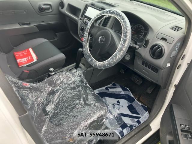 Nissan AD VAN 2007-11 7452575-8